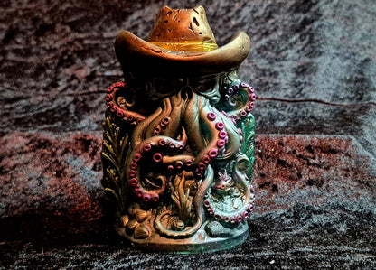 🐙 The Sea Outlaw – Octopus Gunslinger Sculpture