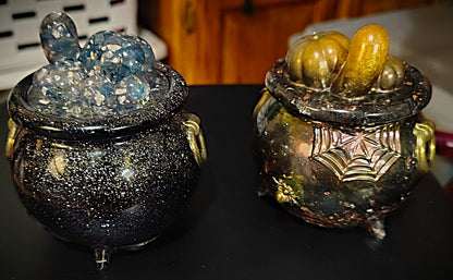 🕯️ Resin Witch Cauldron Jar – Gothic Halloween Storage Vessel